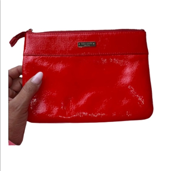Kate Spade Wristlet EUC Red Patented - Picture 1 of 9